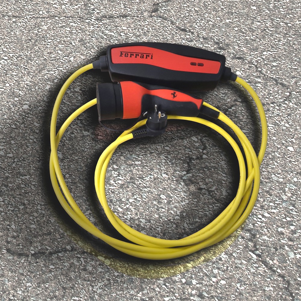 Ferrari 純正　バッテリーコンディショナー バッテリーコンディショナー
